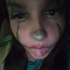 Meet your Posher, Anecia